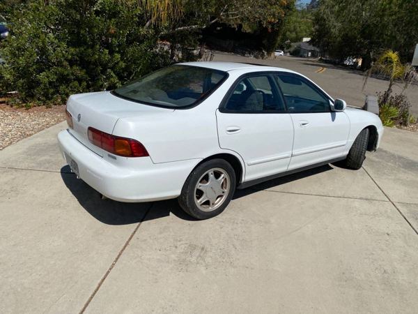 1996 Acura Integra GS-R sedan — listing photo 2